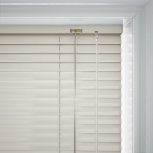 https://blinds.online/hub/blinds/metal-venetian-blind/danika-cds-metal-venetian-blind-6.webp